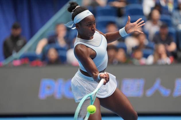 (251004) -- BEIJING, Oct. 4, 2025 -- Coco Gauff hits a return during the women s singles semifinal match between Coco Gauff of the United States and Amanda Anisimova of the United States at 2025 China Open tennis tournament in Beijing, China, Oct. 4, 2025. ) (SP)CHINA-BEIJING-TENNIS-CHINA OPEN-WOMEN S SINGLES-SEMIFINAL (CN) XiexHan 