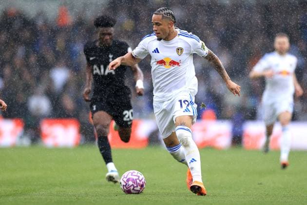 Fußball Premier League Leeds United gegen Tottenham Hotspur 4. Oktober 2025 Premier League Leeds United gegen Tottenham Hotspur Noah Okafor von Leeds United Foto Simon Stacpoole Abseits Leeds UK  Copyright: xSimonxStacpoolexOffside
