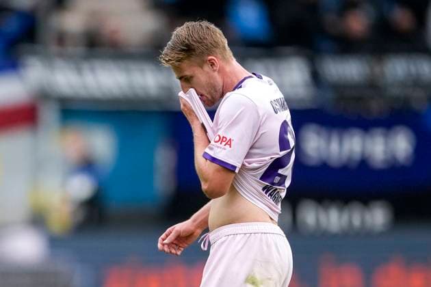 Fridolin Wagner Osnabrück, 26 , Player from VfL Osnabrück, looking disappointed, disappointment, frustration, disappointed, pessimistic, action, action scene, 04 10 2025, Mannheim Germany , Soccer, 3 Liga, SV Waldhof Mannheim VfL Osnabrück, DFB DFL REGULATIONS PROHIBIT ANY USE OF PHOTOGRAPHS AS IMAGE SEQUENCES AND OR QUASI VIDEO xozx