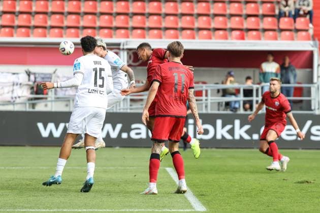 3 Liga FC Ingolstadt 04 SSV Ulm Goal chance missed Header Marcel Costly 22, FCI David Jonas 15 Ulm Frederik Christensen 11, FCI Yannick Deichmann 20, FCI 3 Liga FC Ingolstadt 04 Season 2025 2026 SSV Ulm
