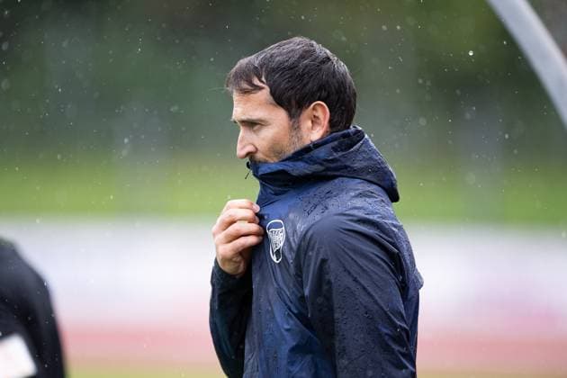 Kristjan Glibo, Kickers Offenbach, Coach , still a bit sniffy, TSG Balingen vs Kickers Offenbach, Soccer, Regionalliga Suedwest, Matchday 11, Season 2025 2026, 04 10 2025, Eibner Pressefoto Andreas Ulmer TSG Balingen vs Kickers Offenbach, Soccer, Regionalliga Suedwest, Matchday 11, Season 2025 2026, 04 10 2025, Balingen Copyright: xEibner-Pressefoto AndreasxUlmerx EP_AUR
