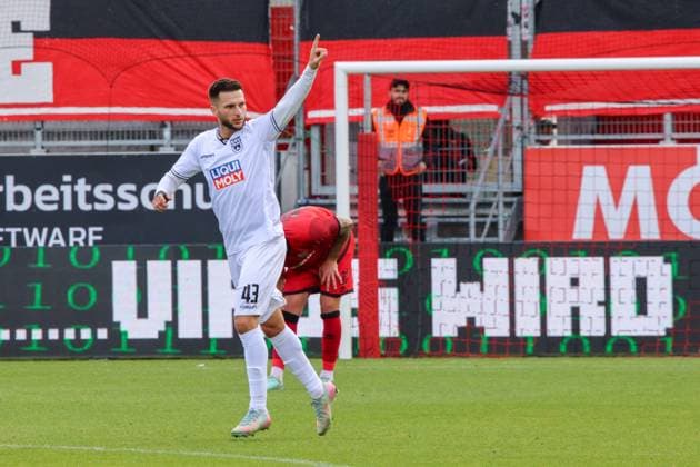 Leon Dajaku SSV Ulm 1846, Nr 43 is happy about his successful penalty kick during the match FC Ingolstadt 04 vs SSV Ulm 1846 Fußball on 04 10 2025, DFB regulations prohibit any use of photographs as image sequences and or quasi video GER, Fußball, 3 Liga, Spieltag 10, FC Ingolstadt 04 vs SSV Ulm 1846 Fußball, 04 10 2025, Audi Sportpark Ingolstadt Copyright: xEibner-Pressefoto OliverxSTRISCHx EP-OSH