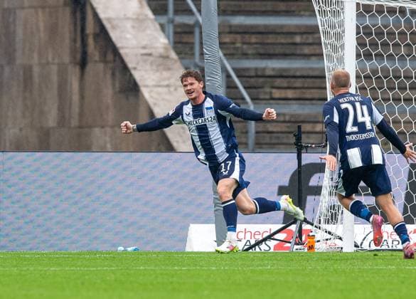 Soccer, Men, Season 2025 2026, 2 Bundesliga 8 Matchday , Hertha BSC SC Preußen Münster, f l Sebastian Grönning Hertha BSC , Jon Dagur Thorsteinsson Hertha BSC , Cheering after goal to 1 0, 04 10 2025, Copyright: xSebastianxRäppold MatthiasxKochx