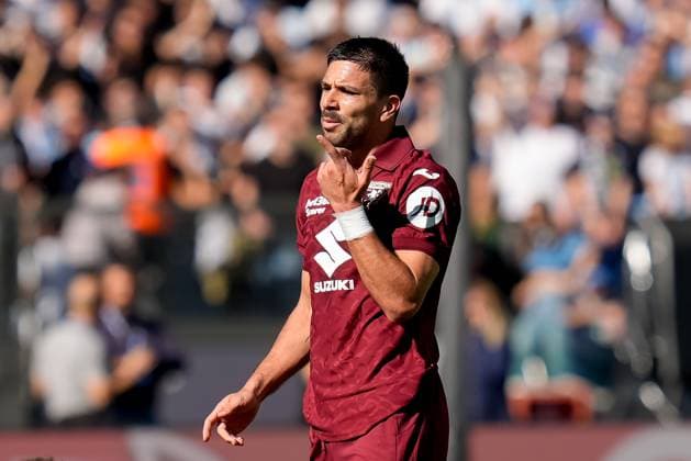 SS Lazio v Torino FC - Serie A Enilive Giovanni Simeone of Torino FC reacts during the serie Serie A Enilive match between SS Lazio and Torino FC at Olimpico on October 4, 2025 in Rome, Italy Rome Stadio Olimpico Lazio Italy Copyright: xGiuseppexMaffiax 251004_SerieA_Lazio-Torino_7405