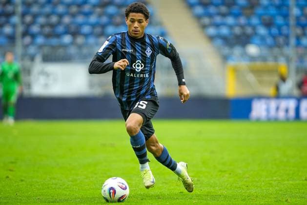 Soccer 3 Liga, Matchday 10, SV Waldhof Mannheim VfL Osnabrück on 04 10 2025 in Mannheim Carl Benz Stadion , Germany, Season 2025 2026 DFL REGULATIONS PROHIBIT ANY USE OF PHOTOGRAPHS AS IMAGE SEQUENCES AND OR QUASI VIDEO Djayson Mendes 35, SVWM in focus Mannheim Carl Benz Stadion Germany Copyright: xChristophxKinzingerx