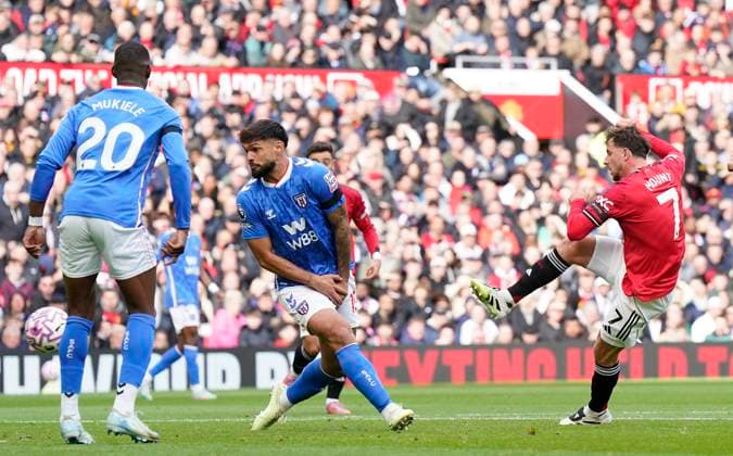 Manchester, England, 4th October 2025. Mason Mount of Manchester United, ManU (R) scores the opening goal during the Manchester United vs Sunderland Premier League match at Old Trafford, Manchester. Picture credit should read: Andrew Yates Sportimage EDITORIAL USE ONLY. No use with unauthorised audio, video, data, fixture lists, club league logos or live services. Online in-match use limited to 120 images, no video emulation. No use in betting, games or single club league player publications. SPI_007_AY_MAN_UTD_SUN SPI-4195-0007