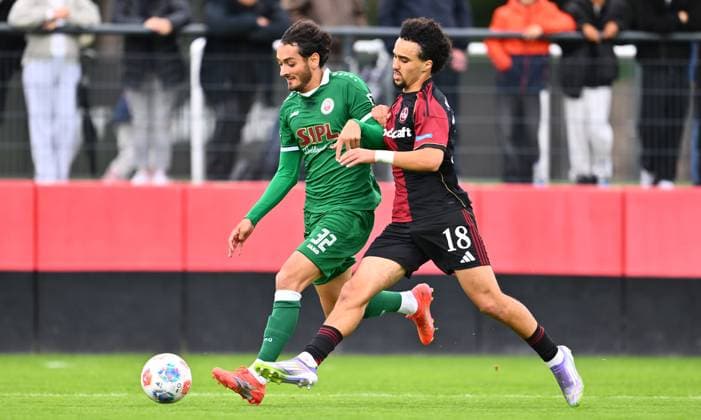 04 10 2025 Soccer Season 2025 2026 Regionalliga Bayern 12 Matchday 1 FC Nürnberg FCN II Club VfB Eichstätt xwoxzix Pascal Schittler 32, VfB Eichstätt Ayoub Chaikhoun 18, 1 FC Nürnberg FCN II , right