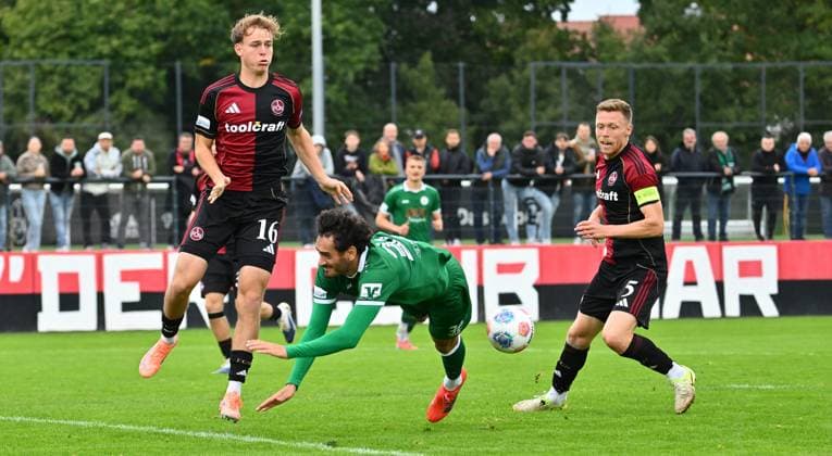 04 10 2025 Soccer Season 2025 2026 Regionalliga Bayern 12 Matchday 1 FC Nürnberg FCN II Club VfB Eichstätt xwoxzix Eric Porstner 16, 1 FC Nürnberg FCN II Pascal Schittler 32, VfB Eichstätt Fabian Menig 5, 1 FC Nürnberg FCN II