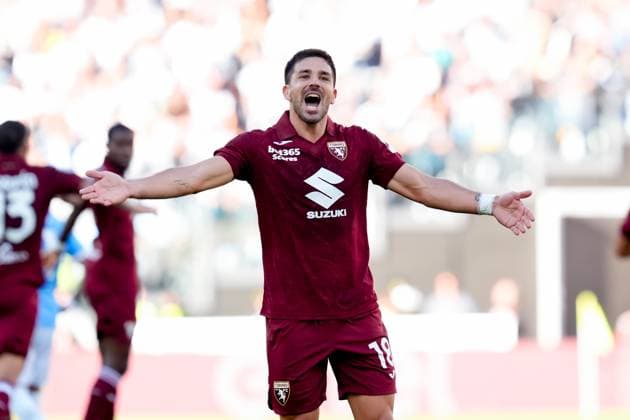 SS Lazio v Torino FC - Serie A Enilive Giovanni Simeone of Torino FC celebrates during the serie Serie A Enilive match between SS Lazio and Torino FC at Olimpico on October 4, 2025 in Rome, Italy Rome Stadio Olimpico Lazio Italy Copyright: xGiuseppexMaffiax 251004_SerieA_Lazio-Torino_3011