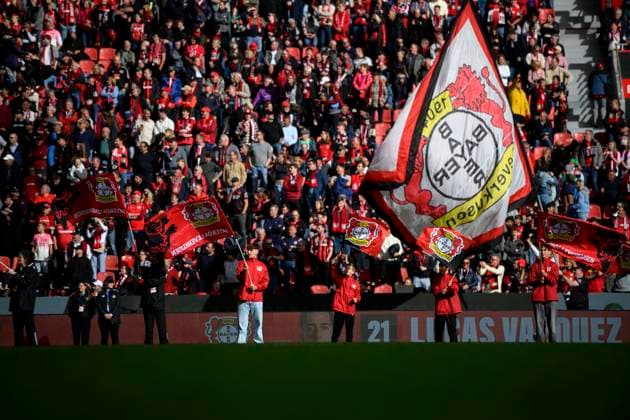 LEV Fans, Fußball 1 Bundesliga, 6 Spieltag, Bayer 04 Leverkusen Union Berlin, am 04 10 2025 in Leverkusen Germany DFL regulations prohibit any use of photographs as image sequences and or quasi video Â