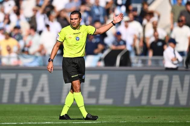 SS Lazio v Torino FC - Serie A Referee Marco Piccinini participates in the 6th day of the Serie A Championship between S.S. Lazio and Torino F.C. at the Olympic Stadium in Rome, Italy, on October 4, 2025. Rome Italy Italy  Copyright: xDomenicoxCippitellix originalFilename:cippitelli-sslaziov251004_npgVv.jpg