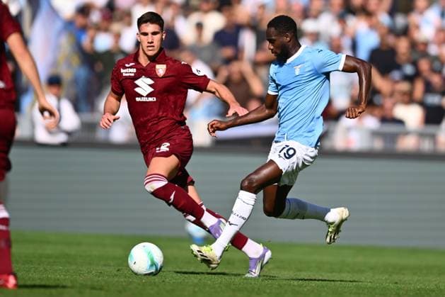 SS Lazio v Torino FC - Serie A Kristian Asllani of Torino F.C. and Boulaye Dia of S.S. Lazio are in action during the 6th day of the Serie A Championship between S.S. Lazio and Torino F.C. at the Olympic Stadium in Rome, Italy, on October 4, 2025. Rome Italy Italy  Copyright: xDomenicoxCippitellix originalFilename:cippitelli-sslaziov251004_npziq.jpg
