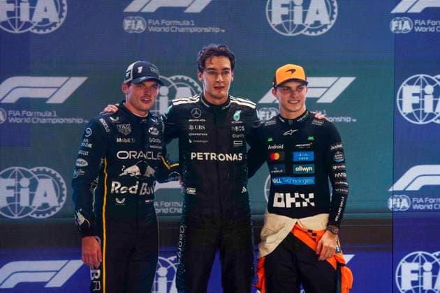 F1 - SINGAPORE GRAND PRIX 2025 VERSTAPPEN Max (ned), Red Bull Racing RB21, RUSSELL George (gbr), Mercedes AMG F1 Team W16, PIASTRI Oscar (aus), McLaren F1 Team MCL39, portrait during the 2025 Formula 1 Singapore Grand Prix, 18th round of the 2025 FIA Formula One World Championship, WM, Weltmeisterschaft from October 3 to 5, 2025 on the Marina Bay Street Circuit, in Singapore - SingaporeSingapore Copyright: xXavixBonillax