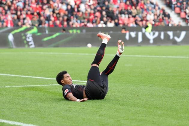 04 10 2025, xrekx, Soccer 1 Bundesliga, Bayer 04 Leverkusen 1 FC Union Berlin v l Malik Tillman Bayer 04 Leverkusen DFL DFB REGULATIONS PROHIBIT ANY USE OF PHOTOGRAPHS as IMAGE SEQUENCES and or QUASI VIDEO Leverkusen
