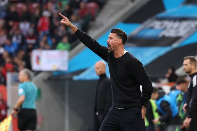 Head Coach Sandro Wagner FC Augsburg , FC Augsburg vs VfL Wolfsburg, Soccer, 1 Bundesliga, 6 Matchday, 04 10 2025 DFB regulations prohibit any use of photographs as image sequences and or quasi video Augsburg Bayern Germany Copyright: xkolbert-press ChristianxKolbertx