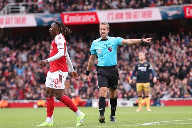 4th October 2025; Emirates Stadium, London, England; Premier League Football, Arsenal versus West Ham United; referee John Brooks points to the penalty spot awarding Arsenal a penalty kick for El Hadji Malick Diouf of West Ham United foul on Jurrien Timber of Arsenal  KatiexChan