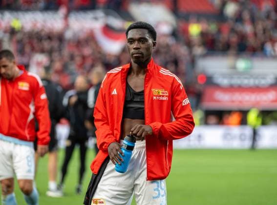 Soccer, Men, Season 2025 2026, 1 Bundesliga 6 Matchday , Bayer 04 Leverkusen 1 FC Union Berlin, Derrick Köhn 1 FC Union Berlin , Disappointment after final whistle, 04 10 2025, Copyright: xMatthiasxKochx