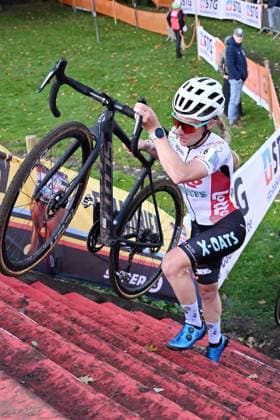 Belgian Alicia Franck pictured in action during the women s elite race of the Exact Cross, stage 1 (out of 7) in the Exact Cross cyclocross competition, in Meulebeke, on Saturday 04 October 2025. MAARTENxSTRAETEMANS  x136063115x