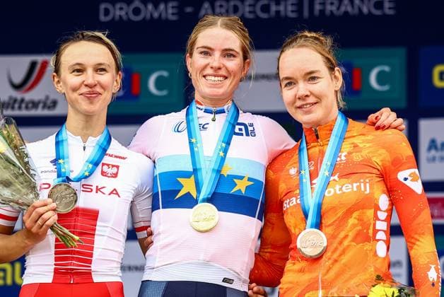 Poland Katarzyna Anna Niewiadoma, Netherlands Demi Vollering and Netherlands Anna Van Der Breggen pictured on the podium after the 116,1 km road race of the Women Elite category at the UEC road European cycling championships, Saturday 04 October 2025, in Loriol-sur-Drome, France. The European cycling championships Drome-Ardeche takes place from 1 to 5 October. DAVIDxPINTENS  x136066365x