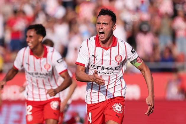October 4, 2025, Girona, Girona, SPAIN: Arnau Martinez of Girona FC celebrates a goal during the Spanish league, La Liga EA Sports, football match played between Girona FC and Valencia CF at Montilivi stadium on October 04, 2025 in Girona, Spain. Girona SPAIN - ZUMAa181 20251004_zaa_a181_117 Copyright: xJavierxBorregox