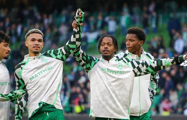 Germany Soccer Bundesliga 2025 26, 6 Matchday SV Werder Bremen vs FC St Pauli Weserstadion Stadion Bremen Victory Samuel Mbangula SV Werder Bremen, 7 Justin Njinmah SV Werder Bremen, 11 Bremen Copyright: xAymanxAlahmedx