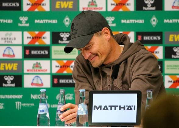 Germany Soccer Bundesliga 2025 26, Matchday 6 SV Werder Bremen vs FC St Pauli Weserstadion Stadion Bremen Coachs press conference Alexander Blessin Coach, FC St Pauli Bremen Copyright: xAymanxAlahmedx