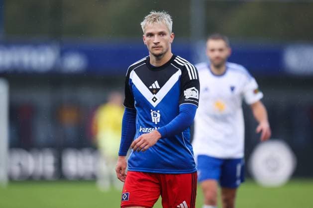 04 10 2025, Soccer, Men, Regionalliga Nord, Matchday 13, BSV Kickers Emden Hamburger SV II Noah Katterbach 16 Hamburger SV II