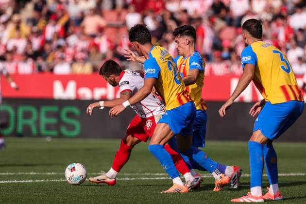 October 4, 2025, Girona, Girona, SPAIN: Portu of Girona FC in action during the Spanish league, La Liga EA Sports, football match played between Girona FC and Valencia CF at Montilivi stadium on October 04, 2025 in Girona, Spain. Girona SPAIN - ZUMAa181 20251004_zaa_a181_167 Copyright: xJavierxBorregox