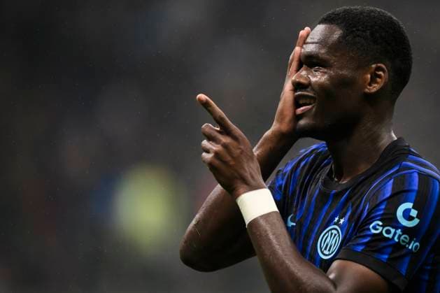 FC Internazionale v US Cremonese - Serie A Ange-Yoan Bonny of FC Internazionale celebrates after scoring a goal during the Serie A football match between FC Internazionale and US Cremonese. Milan Italy Copyright: xNicolòxCampox