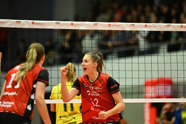 Mette Pfeffer Dresdner SC, 12 cheers Dresdner SC vs SSC Palmberg Schwerin, WT Energiesysteme Supercup, Volleyball Bundesliga Damen, Spielzeit 2025 2026, 04 10 2025 Dresdner SC vs SSC Palmberg Schwerin, WT Energiesysteme Supercup, Volleyball Bundesliga Damen, Spielzeit 2025 2026, 04 10 2025 Dresden Copyright: xEibner-Pressefoto xHoepnerx EP_PHR