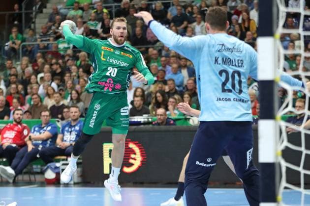 Handball DAIKIN HBL SC DHfK Leipzig SG Flensburg Handewitt 04 10 2025 William Bogojevic 20, SC DHfK Leipzig throws handball, DAIKIN HBL, 1 Bundesliga, Season 2025 2026, Matchday 7 SC DHfK Leipzig vs SG Flensburg Handewitt on 04 10 2025 at Quarterback Immobilien Arena Leipzig Copyright: xBEAUTIFULxSPORTS JanxKaeferx
