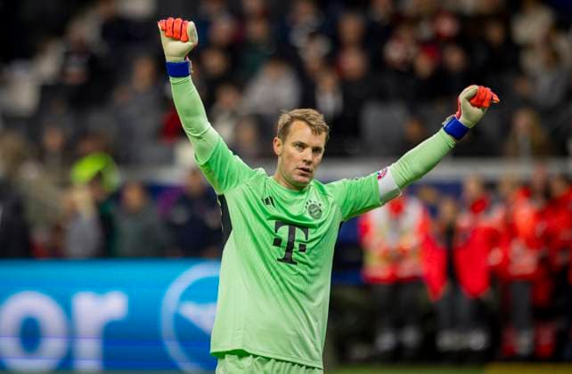 Frankfurt, Germany 04th Oct 2025 Cheers Manuel Neuer FCB Eintracht Frankfurt FC Bayern München 04 10 2025