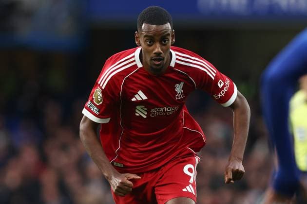 Chelsea v Liverpool Premier League 04 10 2025. Alexander Isak of Liverpool during the Premier League match between Chelsea and Liverpool at Stamford Bridge, London, England on 4 October 2025. London Stamford Bridge Greater London England Editorial use only DataCo restrictions apply See www.football-dataco.com , Copyright: xPaulxPhelanx PSI-22980-0045