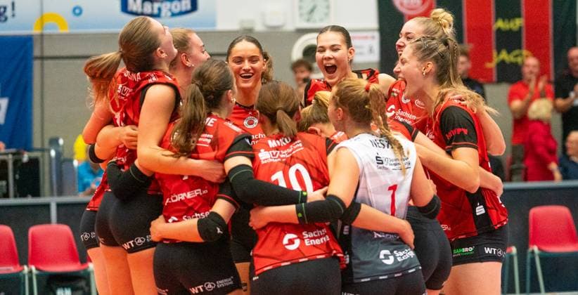 4 10 2025, Volleyball, Women, VBL, 1 VBL, 1 Volleyball Bundesliga, Season 2025 2026, Superchp Final, Dresdner SC SSC Palmberg Schwerin, The players of Dresdner SC celebrate the victory in the Supercup Dresden Margon Arena Saxony Germany