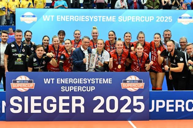 Dresdner SC wins the Volleyball Super 2025 Dresdner SC vs SSC Palmberg Schwerin, WT Energiesysteme Supercup, Volleyball Bundesliga Damen, Spielzeit 2025 2026, 04 10 2025 Dresdner SC vs SSC Palmberg Schwerin, WT Energiesysteme Supercup, Volleyball Bundesliga Damen, Spielzeit 2025 2026, 04 10 2025 Dresden Copyright: xEibner-Pressefoto xHoepnerx EP_PHR