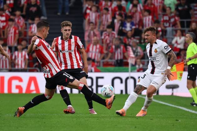 Athletic Club Bilbao v Mallorca - La Liga BILBAO, SPAIN - OCTOBER 4: Pablo Maffeo of Mallorca competes during La Liga week 8 football match between Athletic Club Bilbao and Mallorca at San Mames Stadium in Bilbao, Spain on October 4, 2025. Pablo Garcia Anadolu Bilbao Spain. Editorial use only. Please get in touch for any other usage.  Copyright: x2025xAnadoluxPabloxGarciax