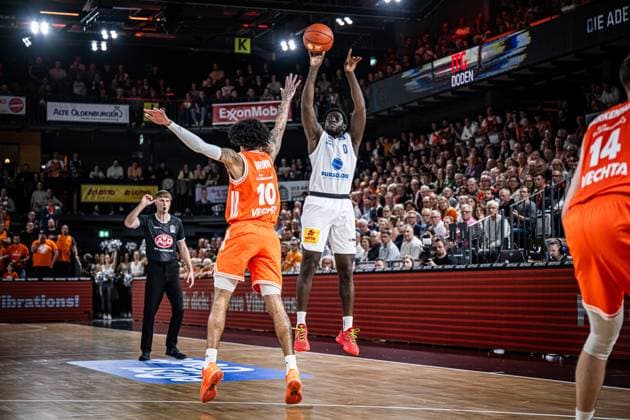 1 Basketball Bundesliga, easyCredit BBL, Season 2025 2026, Men, Main Round, Matchday 3, 04 10 2025, RASTA Vechta SYNTAINICS MBC Khyri Thomas 0 SYNTAINICS MBC at Jumpshot Vechta RASTA Dome Lower Saxony Germany