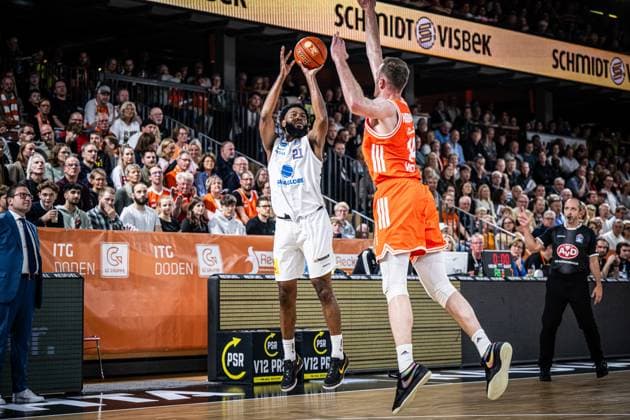 1 Basketball Bundesliga, easyCredit BBL, Season 2025 2026, Men, Main Round, Matchday 3, 04 10 2025, RASTA Vechta SYNTAINICS MBC RJ Gunn 21 SYNTAINICS MBC at Jumpshot Vechta RASTA Dome Lower Saxony Germany