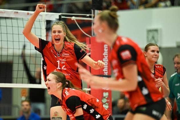 Mette Pfeffer Dresdner SC, 12 Dresdner SC vs SSC Palmberg Schwerin, WT Energiesysteme Supercup, Volleyball Bundesliga Damen, Spielzeit 2025 2026, 04 10 2025 Dresdner SC vs SSC Palmberg Schwerin, WT Energiesysteme Supercup, Volleyball Bundesliga Damen, Spielzeit 2025 2026, 04 10 2025 Dresden Copyright: xEibner-Pressefoto xHoepnerx EP_PHR