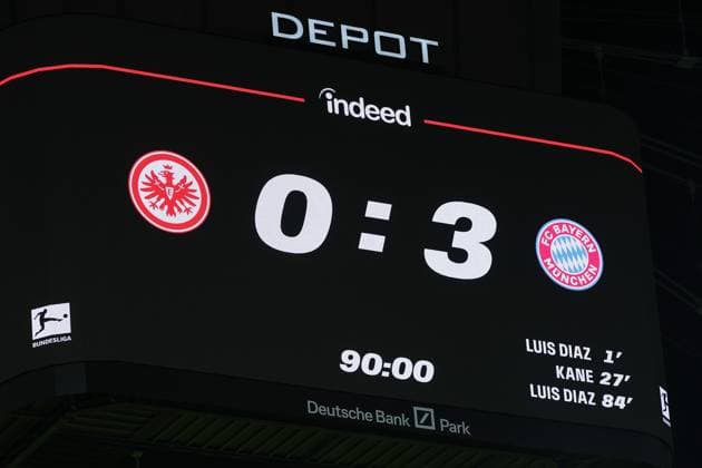 Soccer 1 Bundesliga Eintracht Frankfurt FC Bayern Munich on 04 10 2025 at Deutsche Bank Park in Frankfurt Scoreboard Video screen with the official final score 0 to 3 MH