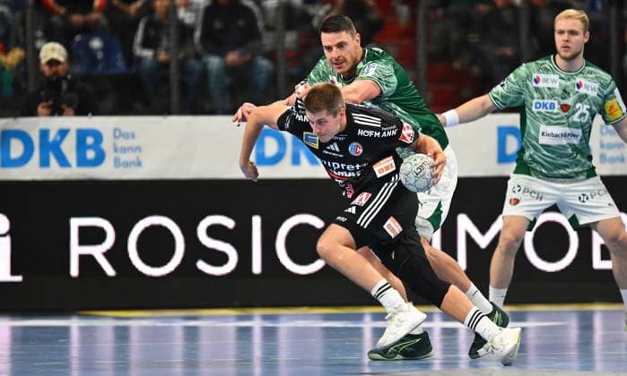 04 10 2025 Handball 1 Bundesliga DAIKIN HBL Season 2025 2026 07 Matchday HC Erlangen Metropolregion Nürnberg HCE Füchse Berlin xwoxzix Viggo Kristjansson 73, HC Erlangen HCE before Mijajlo Marsenic 93, Füchse Berlin