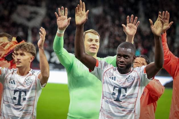 Tom Bischof 20 FC Bayern Muenchen , Manuel Neuer 1 FC Bayern Muenchen iand Dayot Upamecano 2 FC Bayern Muenchen after the victory, Eintracht Frankfurt vs FC Bayern Muenchen, DFL, Bundesliga, Saison 2025 2026, Deutsche Bank Park, Hinrunde, 6 Spieltag, 04 10 2025 DFB regulations prohibit any use of photographs as image sequences and or quasi video Frankfurt Hessen Germany Copyright: xkolbert-press MartinxAgüerax