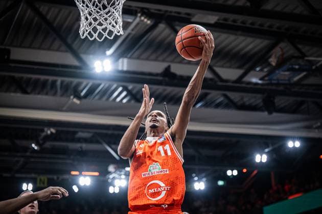 1 Basketball Bundesliga, easyCredit BBL, Season 2025 2026, Men, Main Round, Matchday 3, 04 10 2025, RASTA Vechta SYNTAINICS MBC Alonzo Verge 11 RASTA Vechta at the Korbleger Vechta RASTA Dome Niedersachsen Germany