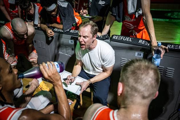 1 Basketball Bundesliga, easyCredit BBL, Season 2025 2026, Men, Main Round, Matchday 3, 04 10 2025, RASTA Vechta SYNTAINICS MBC Christian Held Head Coach RASTA Vechta during the game Vechta RASTA Dome Lower Saxony Germany