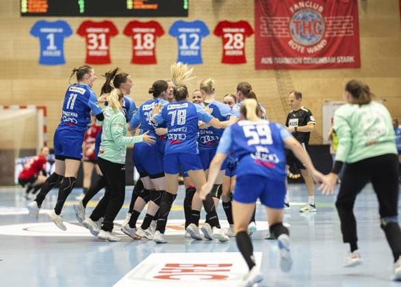 HANDBALL WOMEN 1 BUNDESLIGA 4 SPIELTAG THC SPORT UNION NECKARSULM FOR EDITORIAL PURPOSES ONLY EDITORIAL USE ONLY p 04 10 2025 Bad Langensalza Handball Women 1 Bundesliga Women Season 2025 2026 Salzhalle 4 Spieltag Thüringer HC Sport Union Neckarsulm in the photo Cheering of the players of Sport Union Neckarsulm after the victory Germany Thueringen Bad Langensalza Copyright SaschaxFromm Copyright: SaschaxFromm doc82oe68dqeeupjyhwhrs ,EDITORIAL USE ONLY Copyright: SaschaxFromm