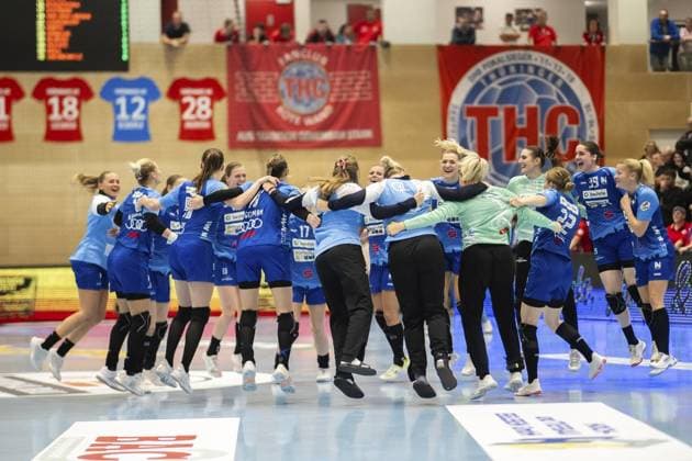 HANDBALL WOMEN 1 BUNDESLIGA 4 SPIELTAG THC SPORT UNION NECKARSULM FOR EDITORIAL PURPOSES ONLY EDITORIAL USE ONLY p 04 10 2025 Bad Langensalza Handball Women 1 Bundesliga Women Season 2025 2026 Salzhalle 4 Spieltag Thüringer HC Sport Union Neckarsulm in the photo Cheering of the players of Sport Union Neckarsulm after the victory Germany Thueringen Bad Langensalza Copyright SaschaxFromm Copyright: SaschaxFromm doc82oe6a6ynoiixl3hc8v ,EDITORIAL USE ONLY Copyright: SaschaxFromm