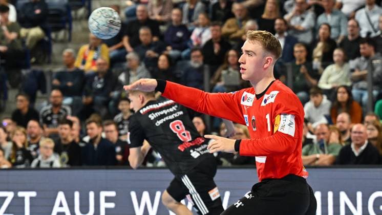 04 10 2025 Handball 1 Bundesliga DAIKIN HBL Season 2025 2026 07 Matchday HC Erlangen Metropolregion Nuremberg HCE Füchse Berlin xwoxzix Lucas Mohr 21, Füchse Berlin