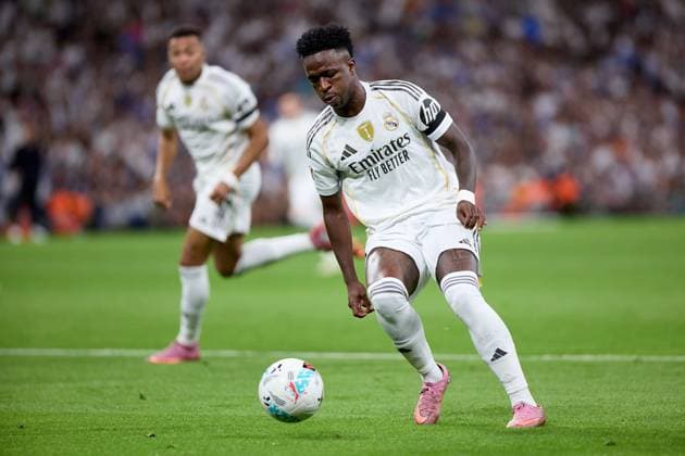 Vinicius Jr of Real Madrid CF Real Madrid v Villarreal, La Liga, Football, Estadio Santiago Bernabu, Madrid, Spain - 04 Oct 2025Madrid Estadio Santiago Bernabu Spain EDITORIAL USE ONLY No use with unauthorised audio, video, data, fixture lists, club league logos or live services. Online in-match use limited to 120 images, no video emulation. No use in betting, games or single club league player publications. Copyright: xRubenxAlbarran Shutterstockx 15516230v