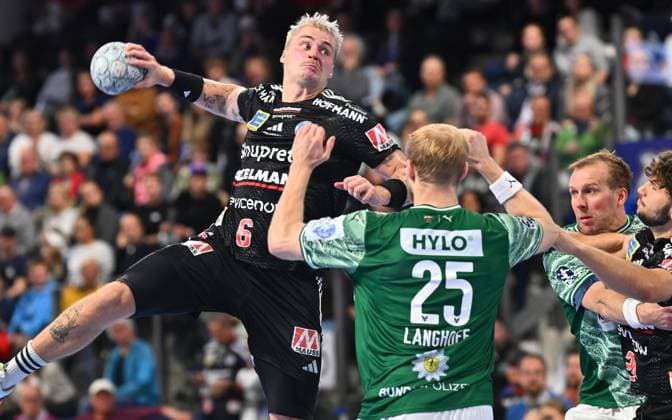 04 10 2025 Handball 1 Bundesliga DAIKIN HBL Season 2025 2026 07 Matchday HC Erlangen Metropolregion Nürnberg HCE Füchse Berlin xwoxzix Marek Nissen 6, HC Erlangen HCE
