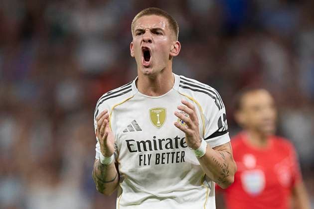 Franco Mastantuono (Real Madrid CF) reacts during the LaLiga EA Sports match between Real Madrid v Villarreal CF at Santiago BernabÃ u on October 4, 2025 in Madrid, Spain. (Photo by Manu Reino DeFodi Images) Franco Mastantuono Real Madrid CF reacts during the LaLiga EA Sports match between Real Madrid v Villarreal CF at Santiago BernabÃ u on October 4, 2025 in Madrid, Spain Photo by Manu Reino DeFodi Images